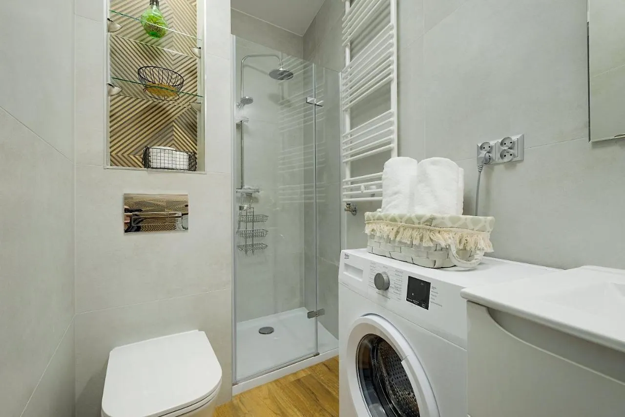 바르샤바 White Studio Targowa 10 아파트 0*,  폴란드
